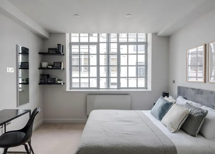 London\'S Calling - Farringdon - By Frankie Says